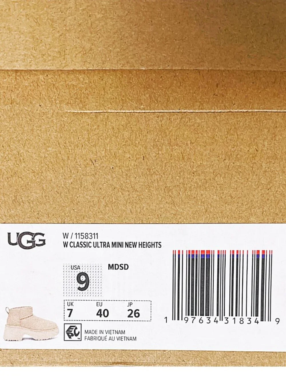 UGG Classic Ultra Mini New Heights Platform Boots Cream Sz 9